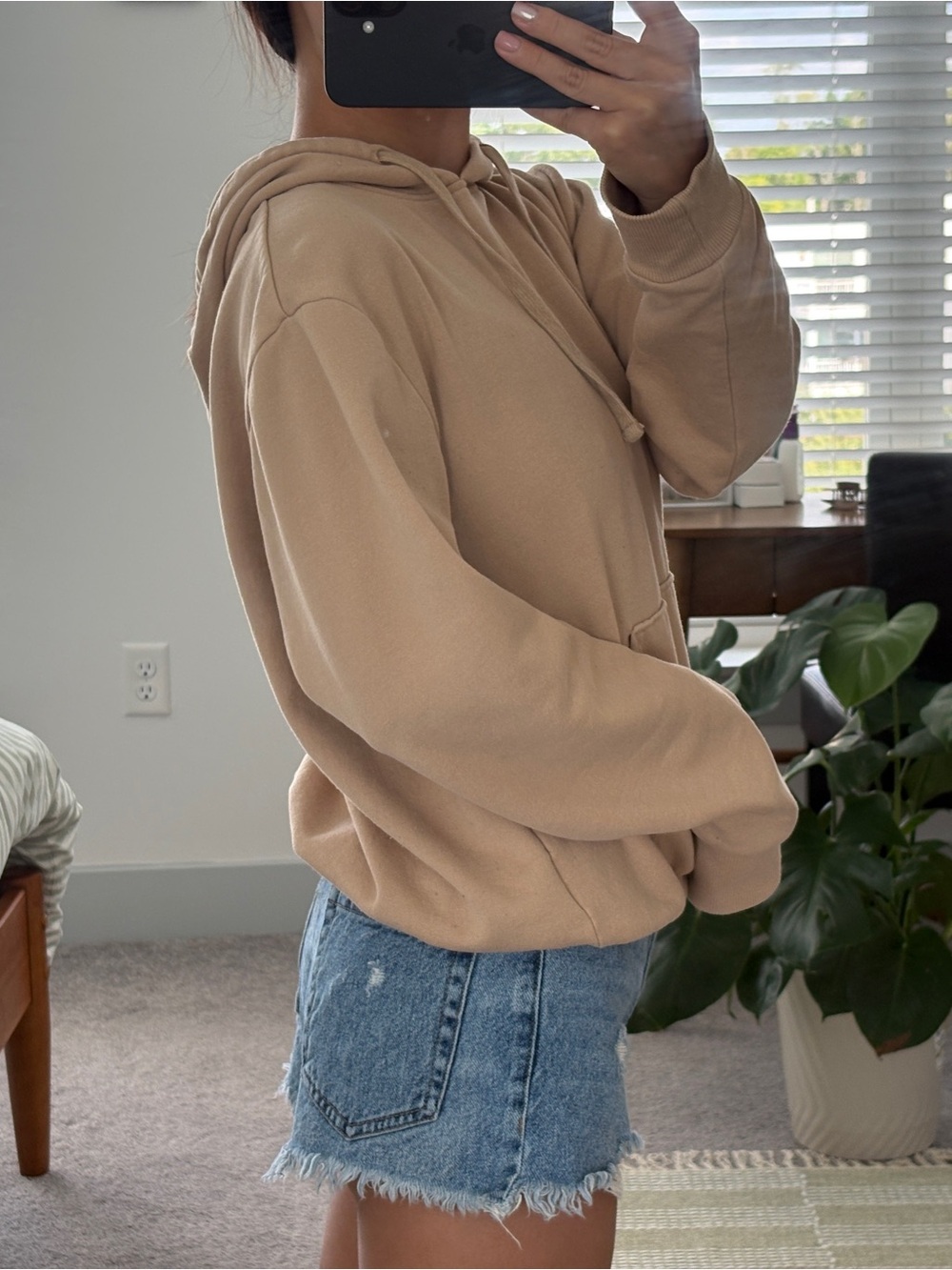 Brandy Melville Vintage Beige Hoodie - Picture 3 of 7